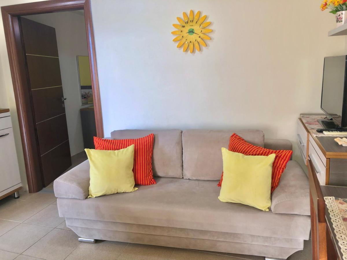 Melina Apartments Sarandë エクステリア 写真