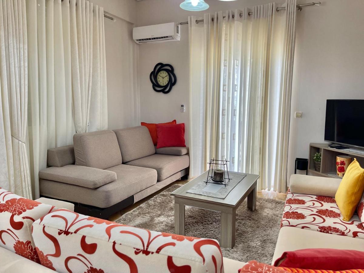 Melina Apartments Sarandë エクステリア 写真