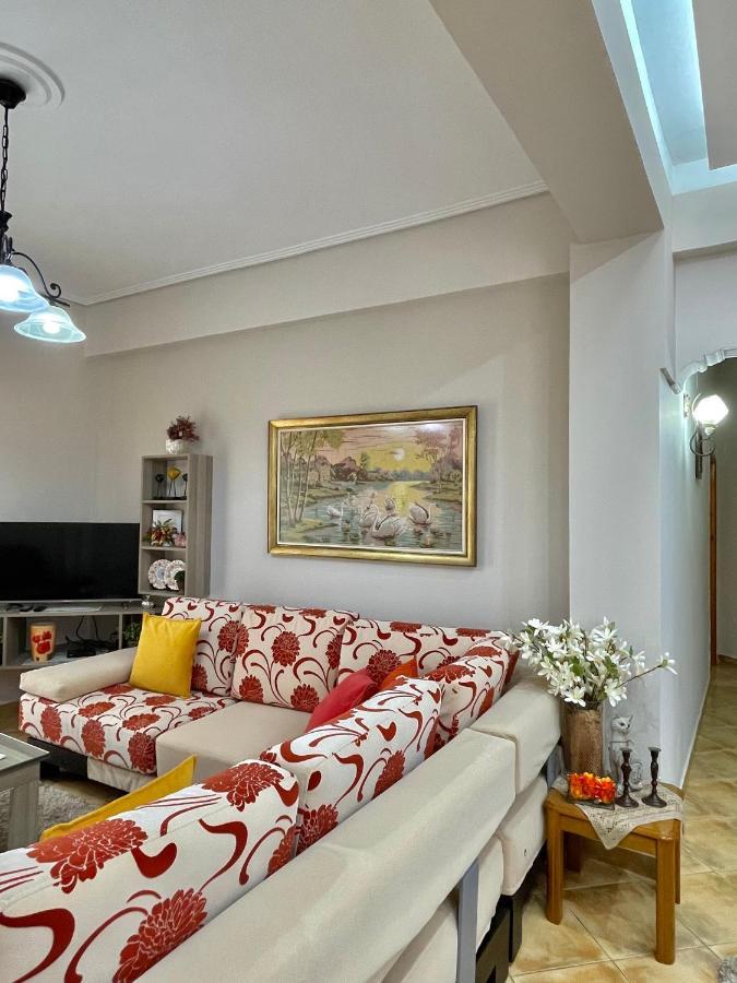 Melina Apartments Sarandë エクステリア 写真