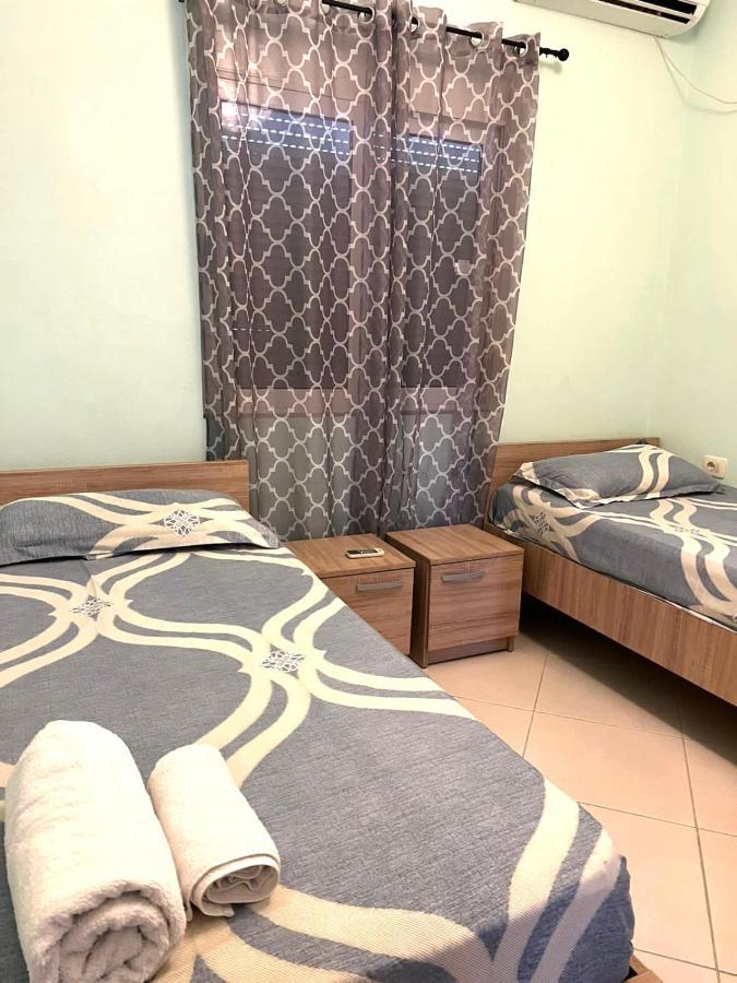 Melina Apartments Sarandë エクステリア 写真