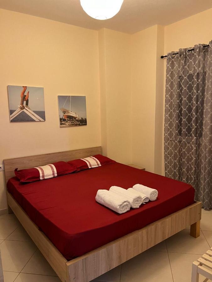 Melina Apartments Sarandë エクステリア 写真