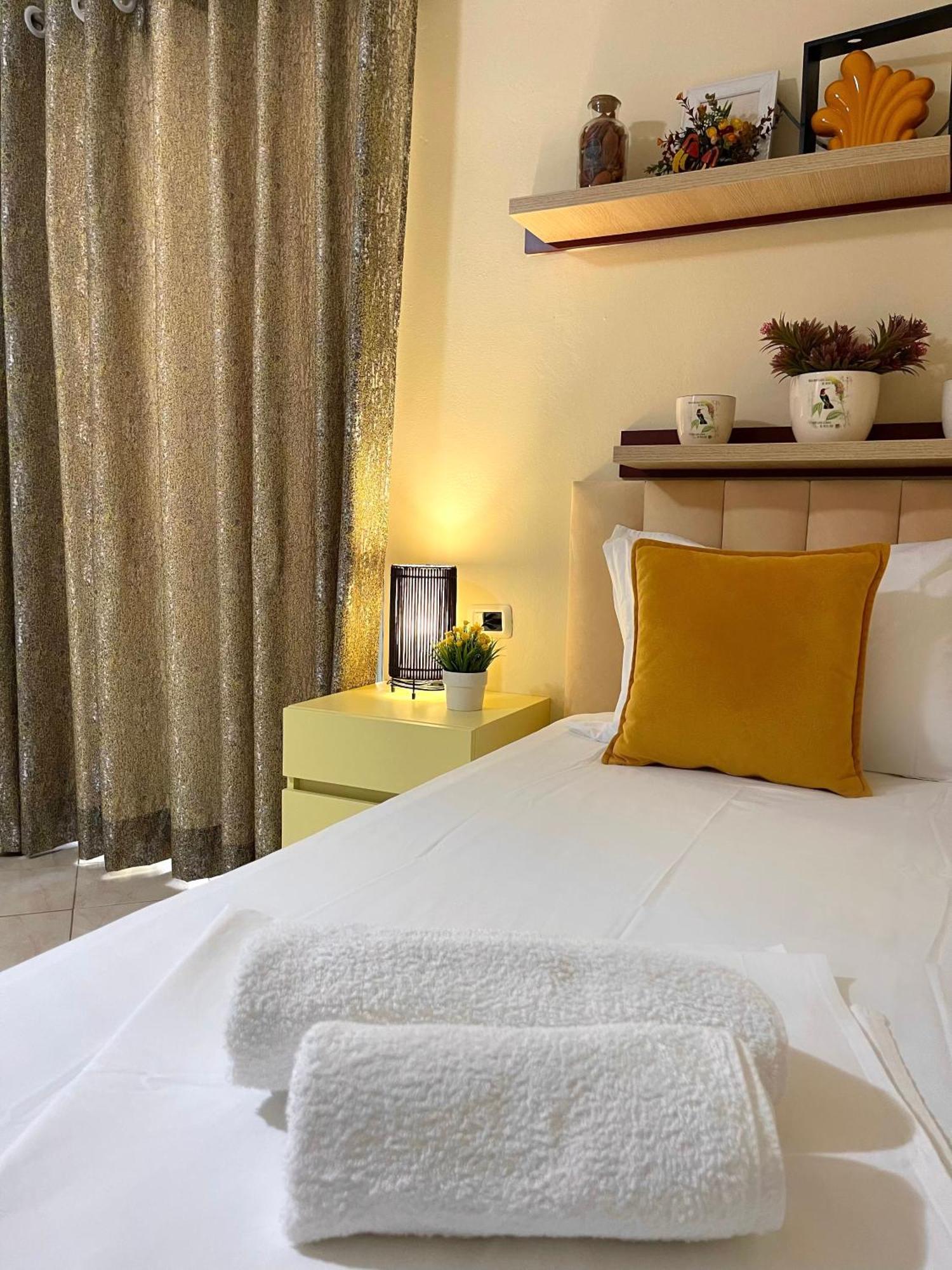 Melina Apartments Sarandë エクステリア 写真