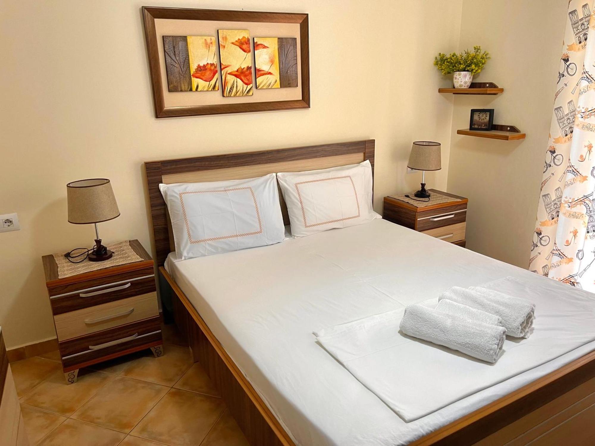 Melina Apartments Sarandë エクステリア 写真